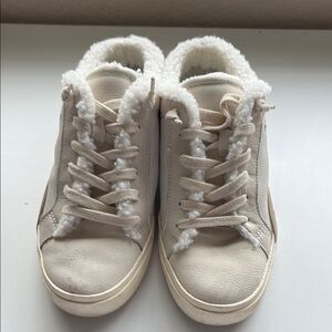Dolce Vita Women's Cream Fleece-Lined Sneakers